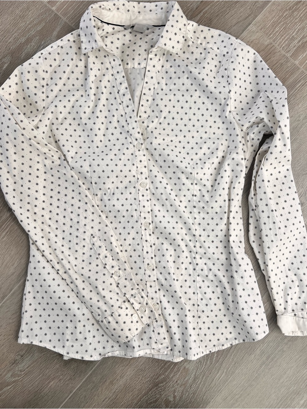 H&M White Button-Down Shirt with Small Black Floral Dots